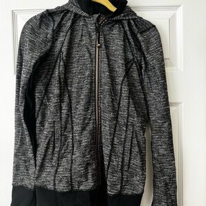 Women's Lululemon Black and Gray Jacket